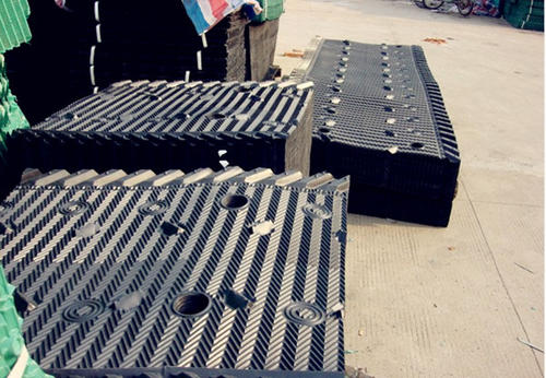 拉訊<a href=http://www.wangkuandian.cn/tags21_0.html target=_blank class=infotextkey>冷卻塔填料</a>安裝與使用