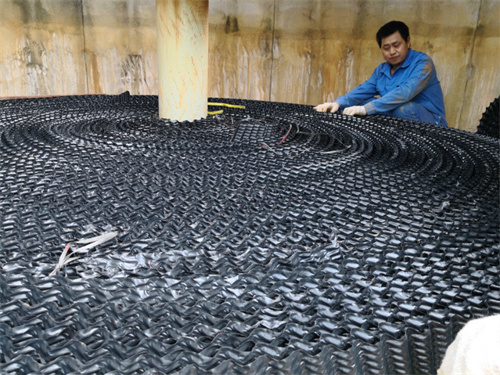 圓形<a href=http://www.wangkuandian.cn/tags21_0.html target=_blank class=infotextkey>冷卻塔填料</a>更換