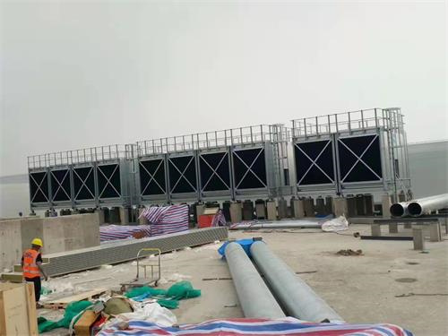 <a href=http://www.wangkuandian.cn target=_blank class=infotextkey>工業冷卻塔</a>如何處理工業余熱