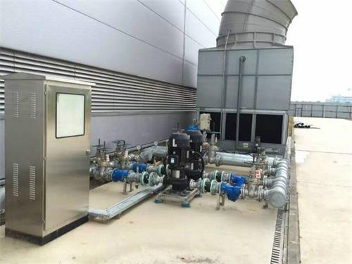 <a href=http://www.wangkuandian.cn/tags1_0.html target=_blank class=infotextkey>閉式冷卻塔</a>和蒸發(fā)式冷凝器